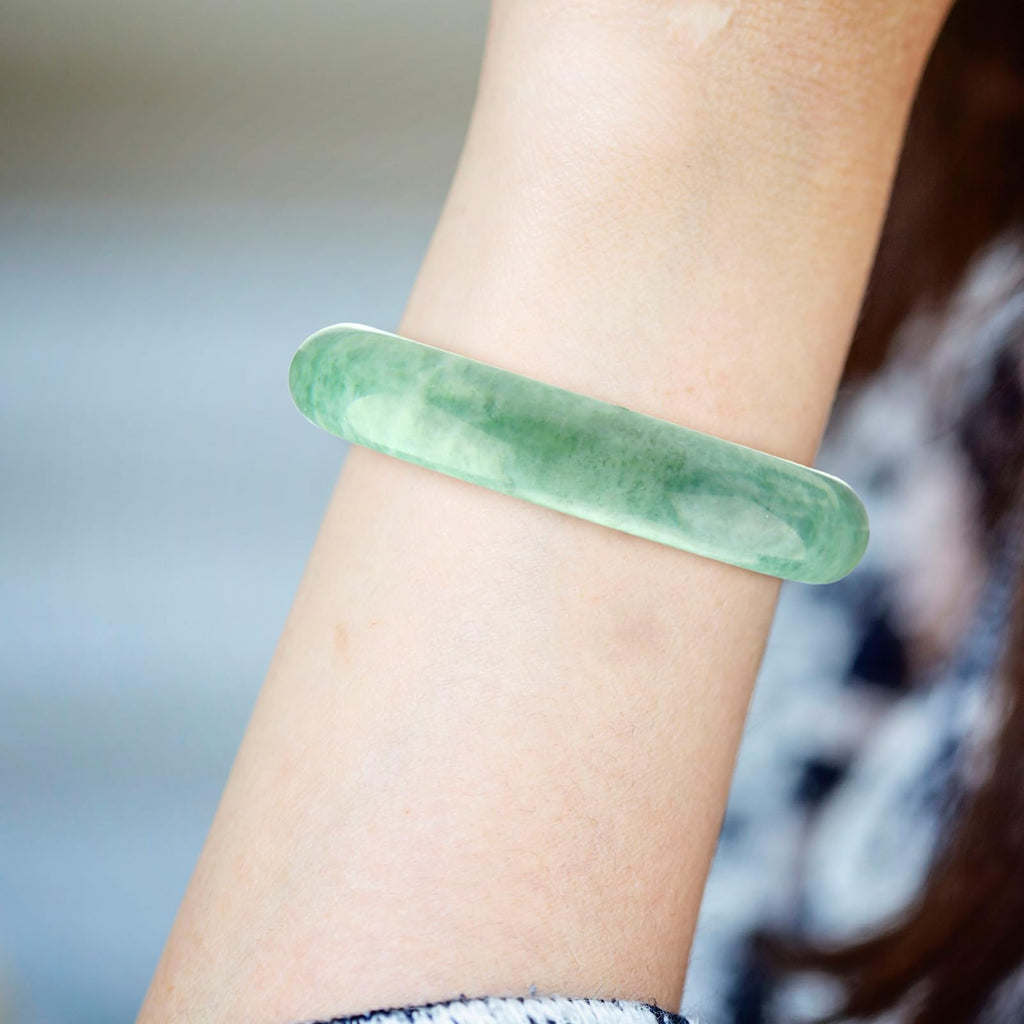 Landical 2.4'' Natural Jade Bracelet for Women Jade Bangle Bracelets with Box Good Luck Bangle Jewelry Gift for Mother