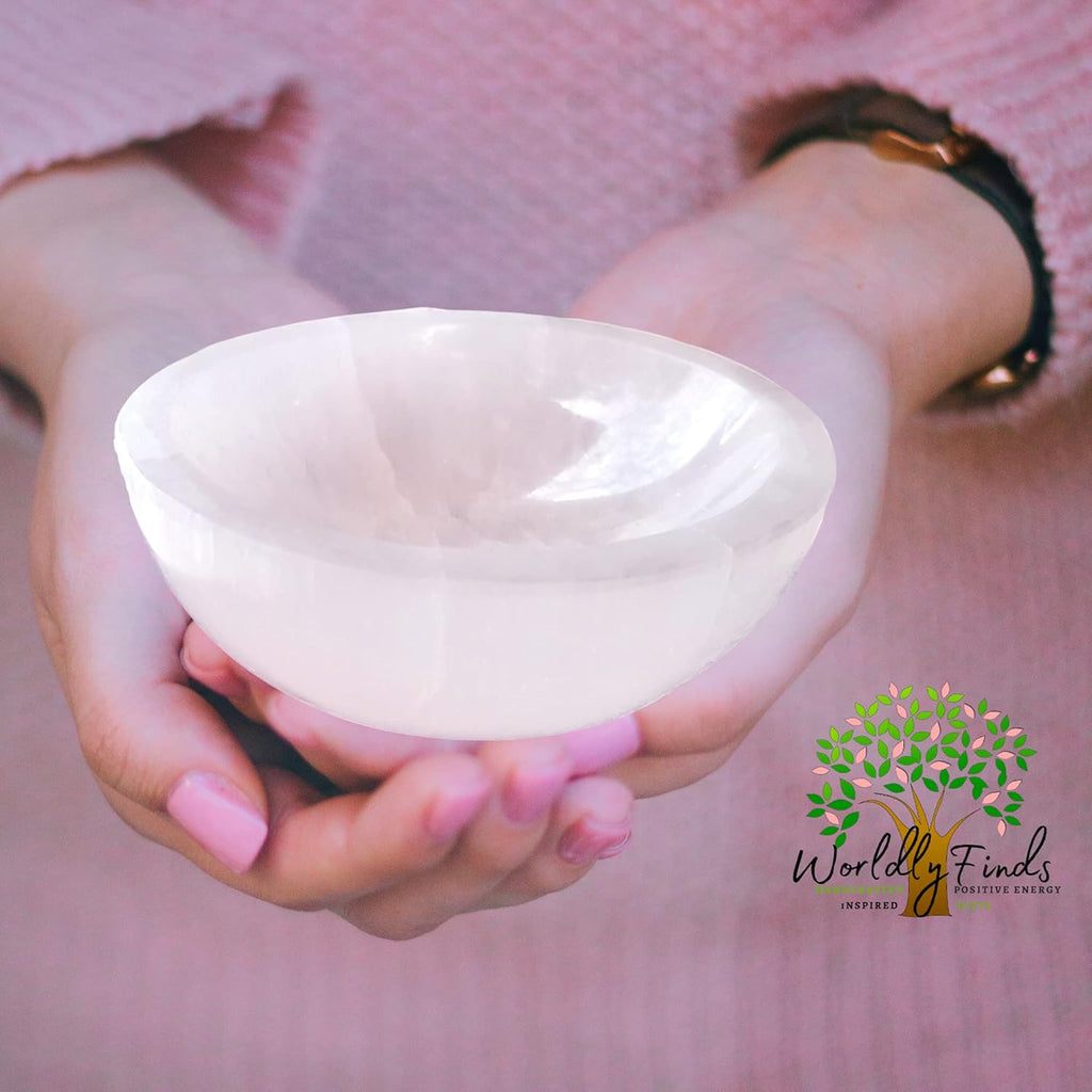 Selenite Charging Bowl & Amethyst Crystal Bracelet Gift Set - Polished Thickly Hand-Carved, Moroccan Crystal Holder to Charge, Cleanse Crystals, Smudging Bowl, Spiritual Gifts Set (Amethyst)