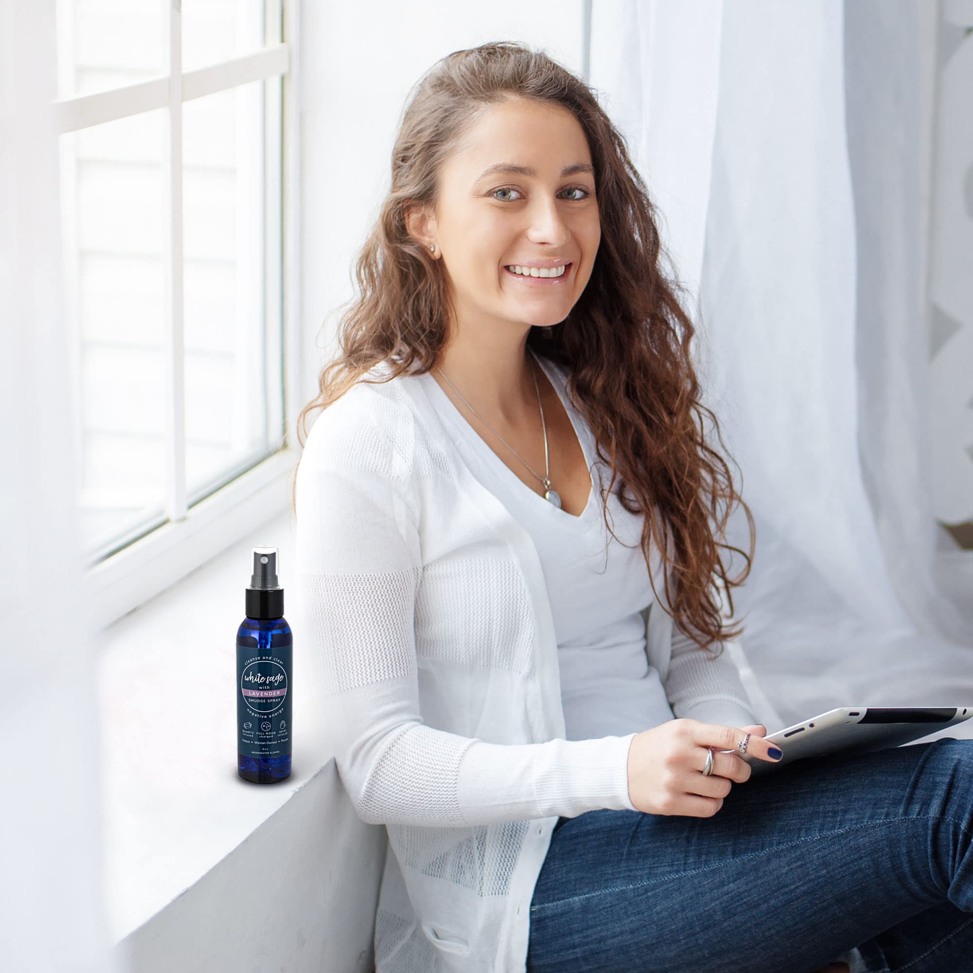 White Sage Smudge Spray for Spiritual Cleansing & Aura Protection, Sage Mist for Cleansing Negative Energy & Protection, Home & Meditation, Clear Quartz Reiki Energized Aromatherapy Room Spray - 4oz