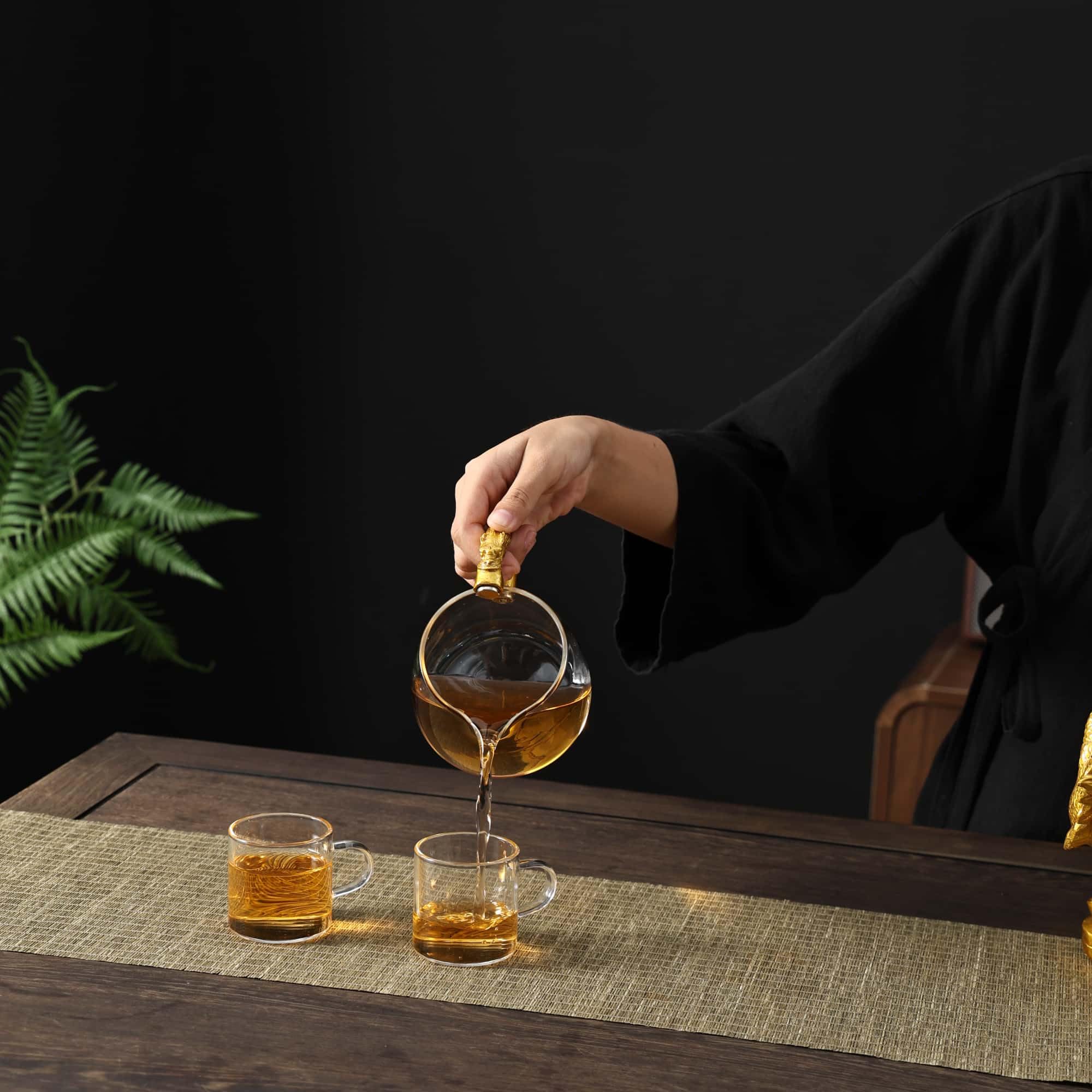 Glass Teapot Set with Infuser Semi Automatic Dragon Tea Set with 6 Small Cups (red golden dragon-b)