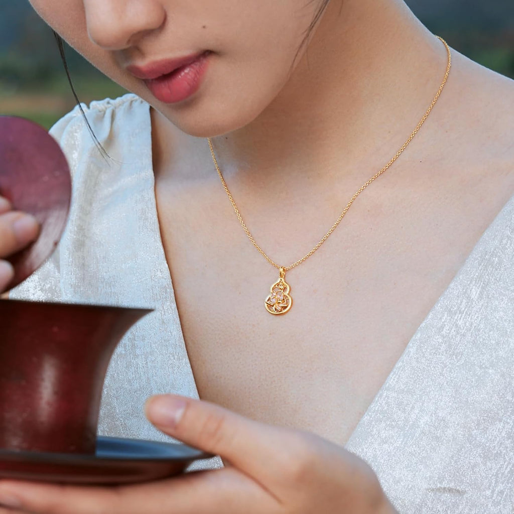 ZHOU LIU FU 24K Gold Pendant Gourd Pendants Fashion Lotus Flower Gold Pendant Dainty Jewelry for Women Mom Daughter Birthday Anniversary (Not Included Neccklace) A0414665