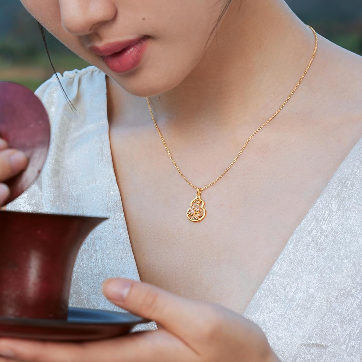 ZHOU LIU FU 24K Gold Pendant Gourd Pendants Fashion Lotus Flower Gold Pendant Dainty Jewelry for Women Mom Daughter Birthday Anniversary (Not Included Neccklace) A0414665