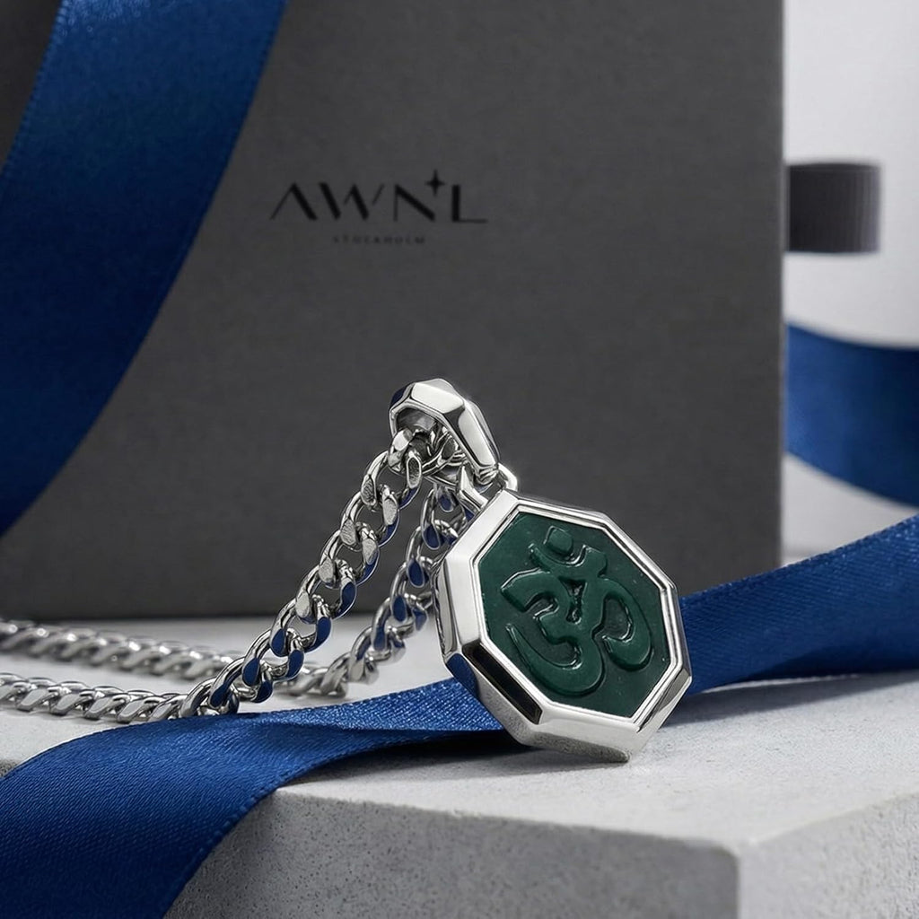 AWNL Bloodstone Pendant Necklace for Men Natural Gemstone Premium Men’s Sterling Silver Hexagonal Necklace with Stainless Steel Chain 24 Inch