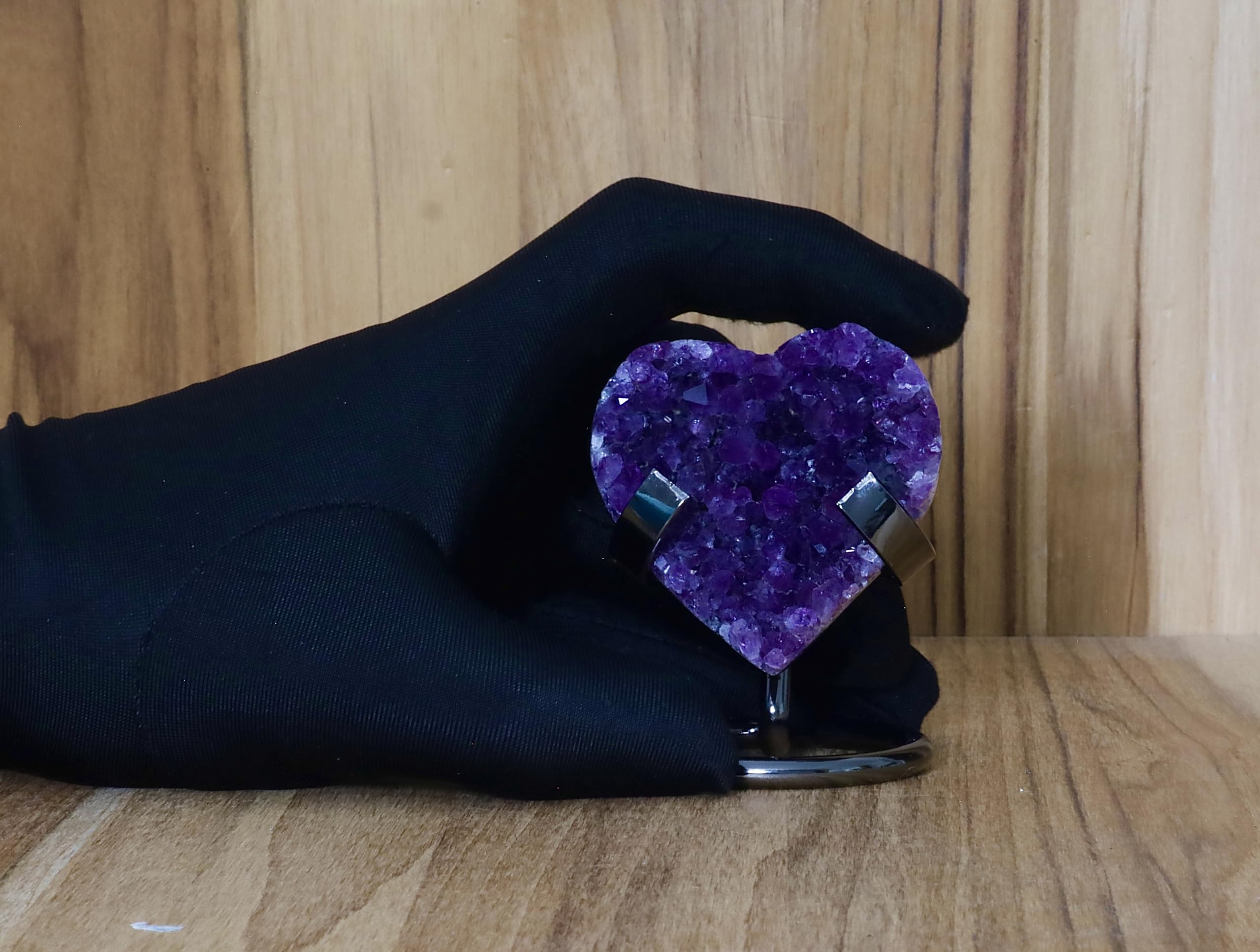 Hand-carved Amethyst Heart Cluster with Stand, Natural Raw Crystal Heart Stone 1–7 Inch tall (50g–1200g), Reiki Healing Gemstone, Love, spiritual Valentine Gift. (200-350 Grams-1.5 to 2.5" tall)